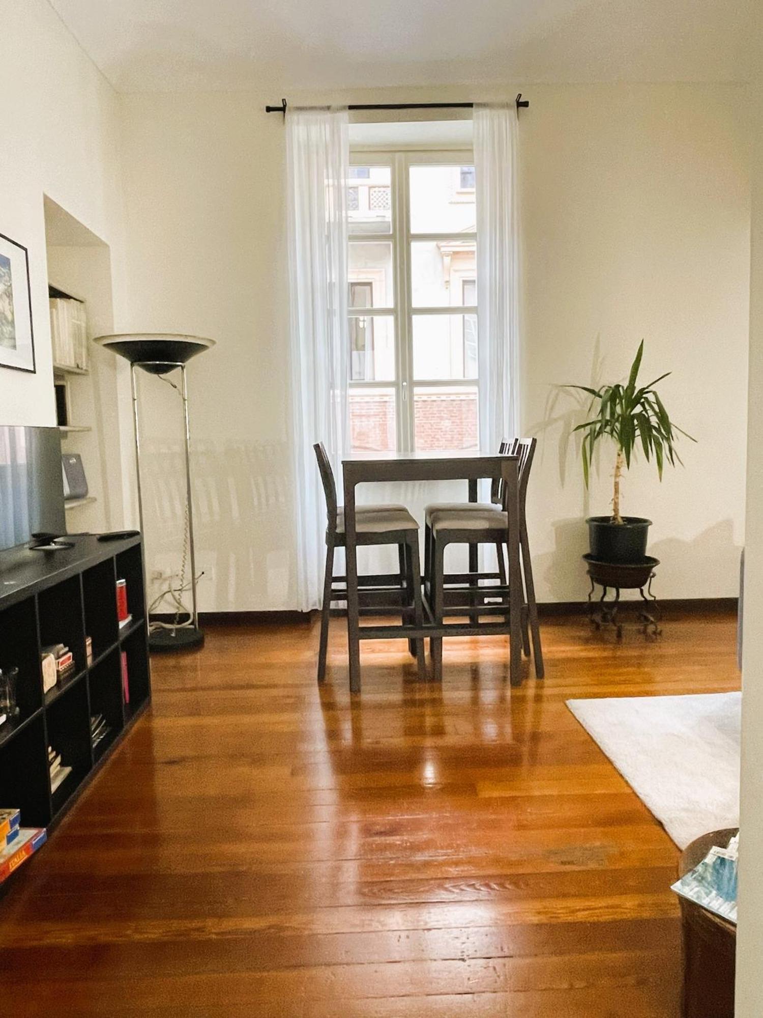 La Casa Di Ringhiera - Silenzioso Di Charme Con Balcone Nel Quadrilatero